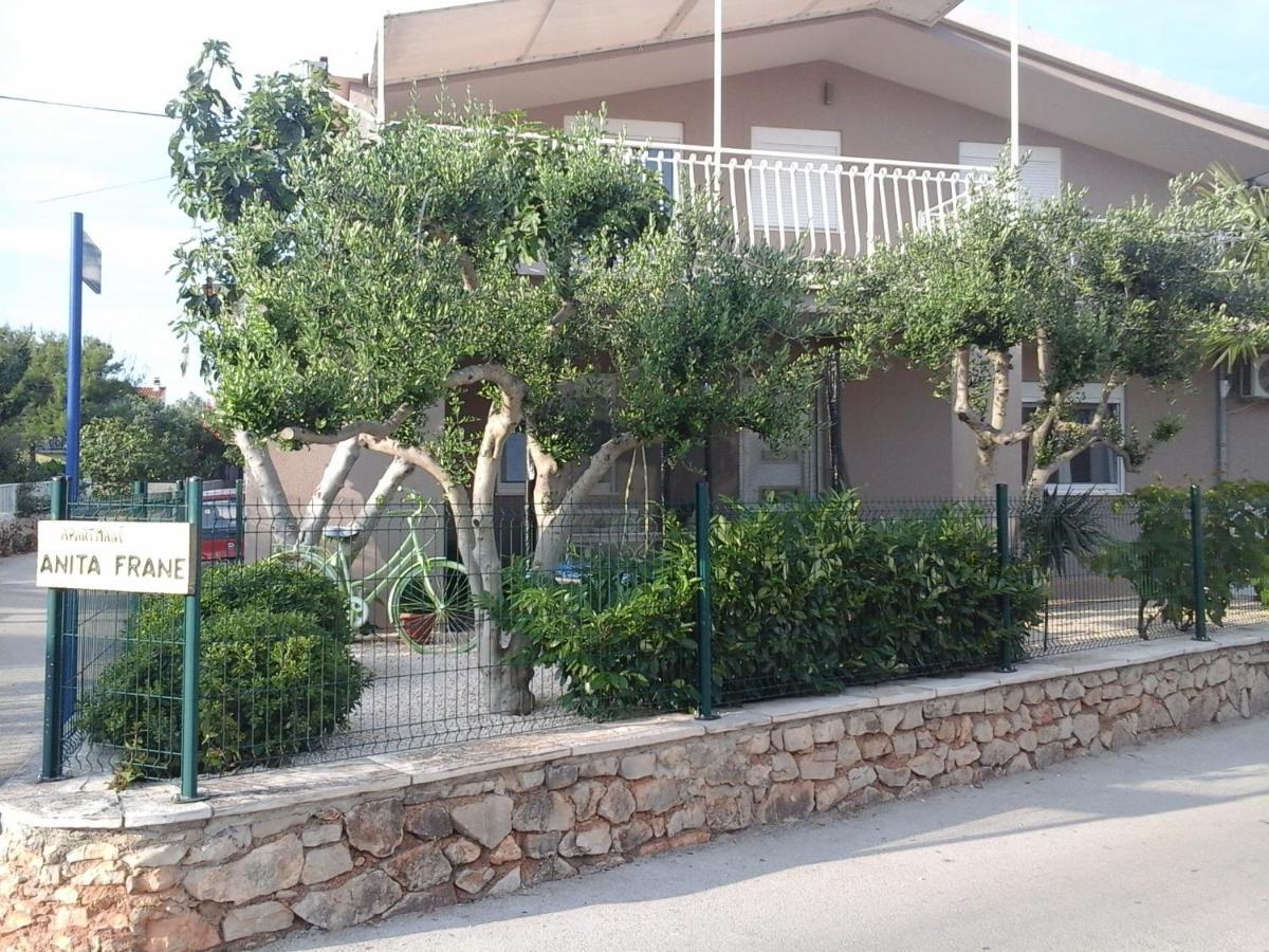 Apartments Anita Frane Vodice Bagian luar foto