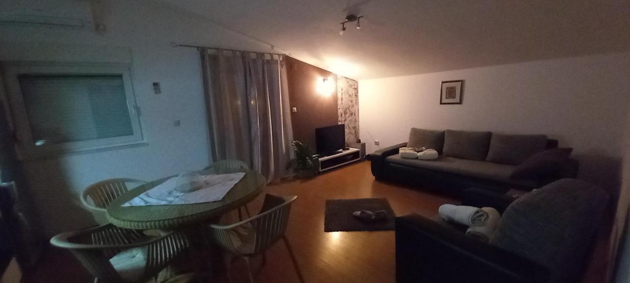 Apartments Anita Frane Vodice Bagian luar foto